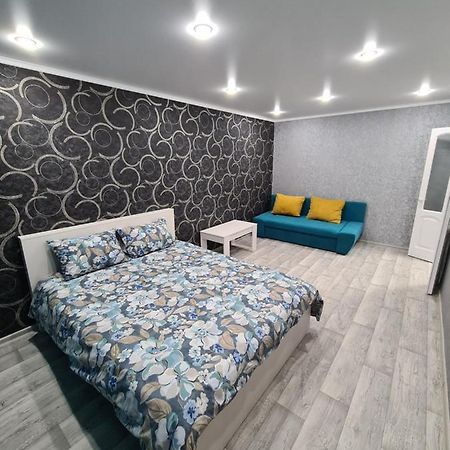 Однокомнатная Квартира В Центре Петропавловска Esterno foto